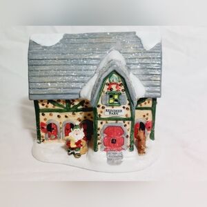 Kringle Mountain Reindeer Barn Christmas Village Ceramic Holiday Building